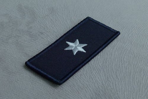 Dienstgradabzeichen - PK - Polizeikommissar Patch - gestickt - Silber auf Dunkelblau